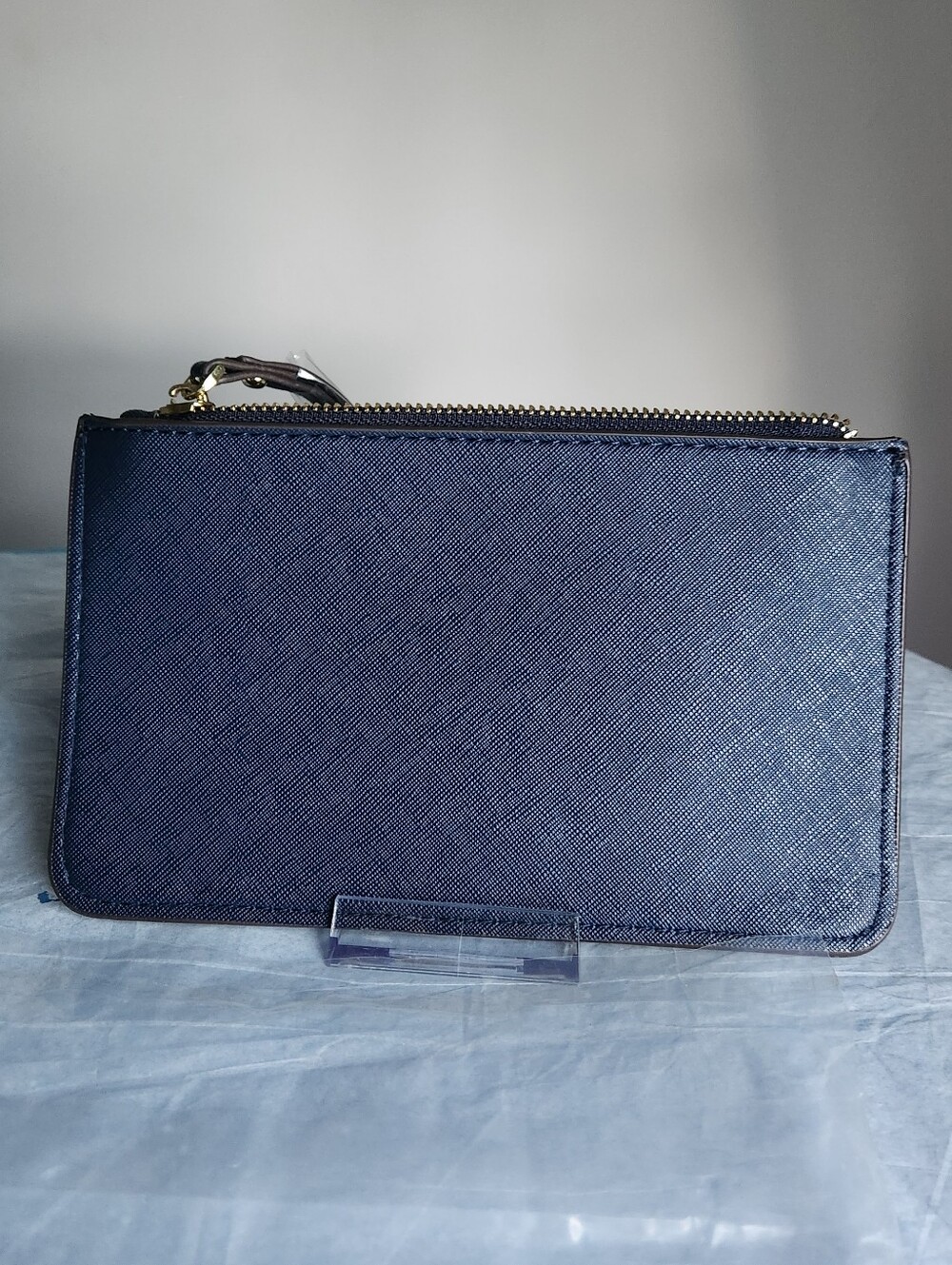 Kate Spade Saffiano Navy Wristlet NWT - Picture 2 of 7